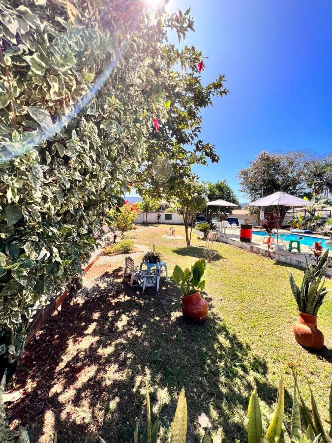 Chales E Camping Bela Vista Pirenopolis Exterior photo